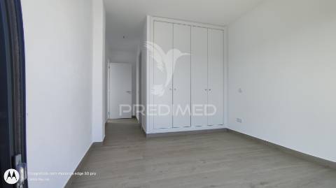 Moradia v4 com piscina,urb.espartal-aljezur