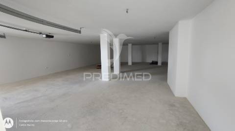 Moradia v4 com piscina,urb.espartal-aljezur