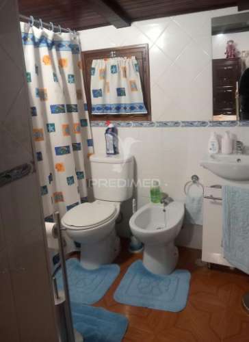 Casa de aldeia com quintal