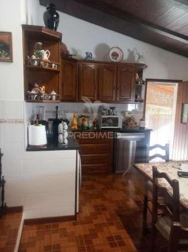 Casa de aldeia com quintal