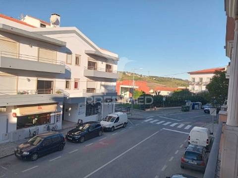 Loja para comércio - porto de mós