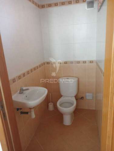 Loja para comércio - porto de mós