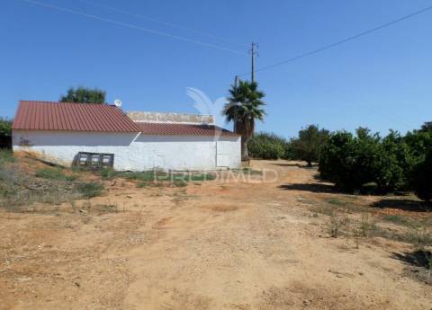 Quarteira - terreno com projeto aprovado/land with with approved project