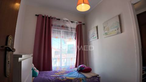 Moradia t5 no centro da vila de amiais de baixo