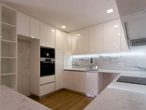 Moradia t4 -condomínio fechado éden entroncamento