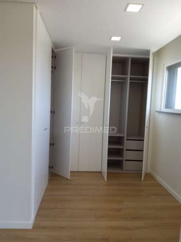 Moradia t4 -condomínio fechado éden entroncamento