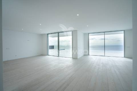 Luxuosa moradia na ilha da madeira