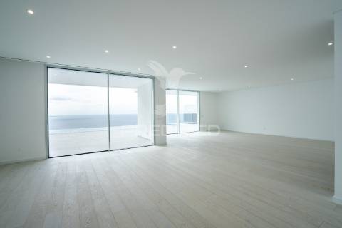 Luxuosa moradia na ilha da madeira