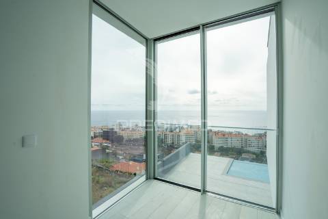 Luxuosa moradia na ilha da madeira