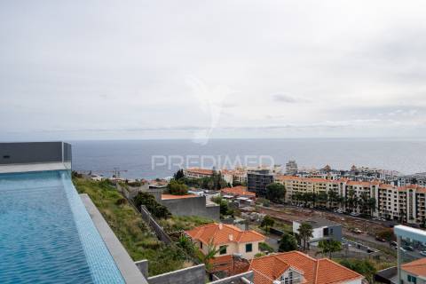 Luxuosa moradia na ilha da madeira