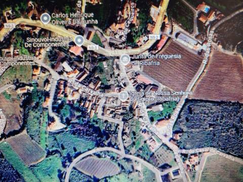 Terreno urbano para construção de armazém  ribafria