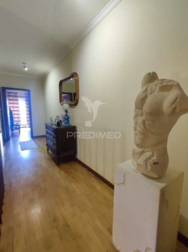 Lavra, agudela. duplex t3 situado em condomínio fechado com piscina, jardim e praia a 200m.