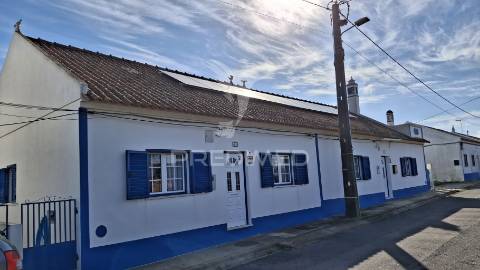 Duas moradias - t3 + t2 - boavista dos pinheiros - odemira