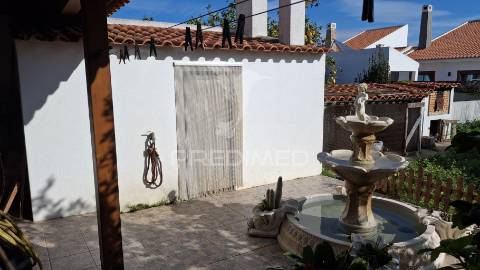 Duas moradias - t3 + t2 - boavista dos pinheiros - odemira