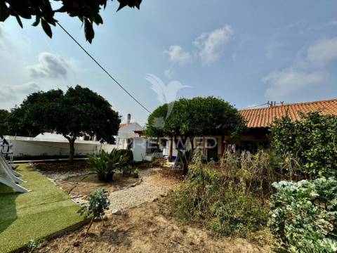 Duas moradias - t3 + t2 - boavista dos pinheiros - odemira