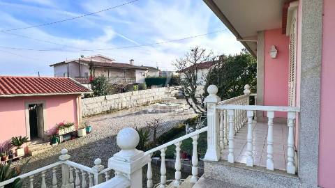 Fantástica moradia individual a 5 minutos de guimarães