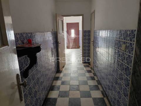 Moradia em são romão - conforto e tradição com vista deslumbrante