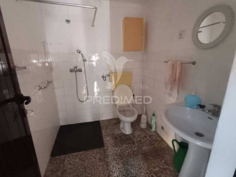 Moradia em são romão - conforto e tradição com vista deslumbrante