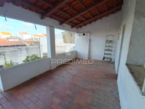 Moradia em são romão - conforto e tradição com vista deslumbrante