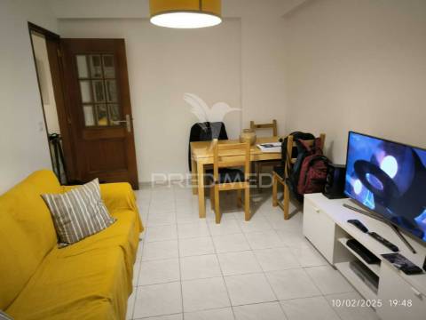 Apartamento t1 pronto a habitar - excelente oportunidade