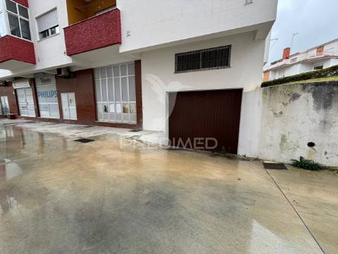 Estacionamento coberto avenal