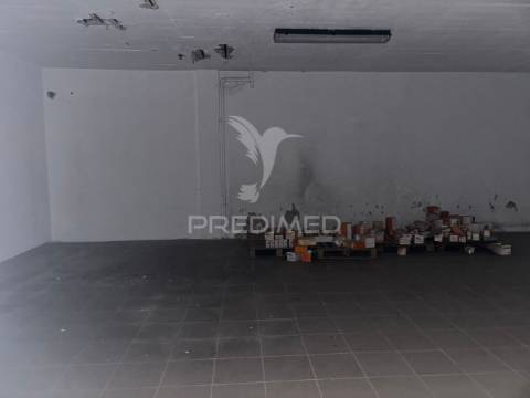 Estacionamento coberto avenal