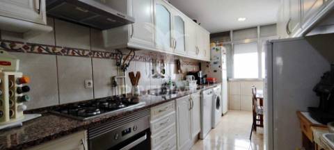 Apartamento t3 à venda em póvoa de santo adrião