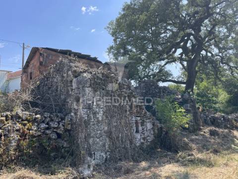 Ruina para reconstrução