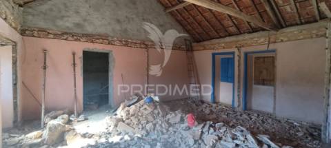 Moradia para restauro
