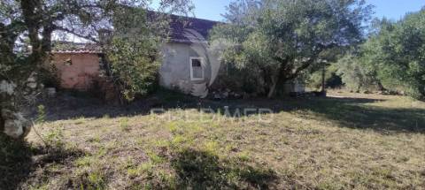 Moradia para restauro