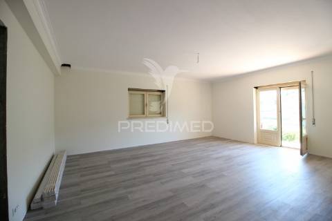 Moradia v5 situada a porta de ourém