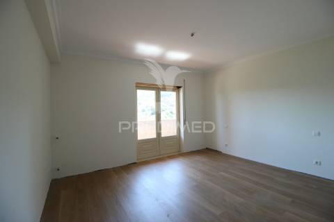 Moradia v5 situada a porta de ourém