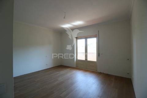 Moradia v5 situada a porta de ourém