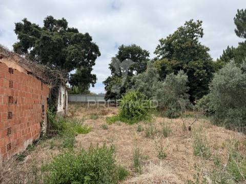 Terreno para venda com ruína e projeto aprovado em casal dos crespos - ourém