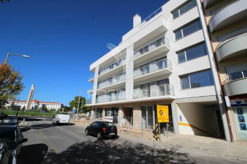 Loja com 104.98m2 em fátima