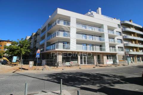 Loja com 38m2 em fátima