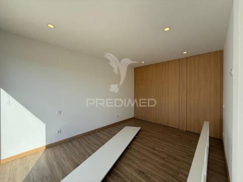 Moradia v4 nova e sofisticada em fátima