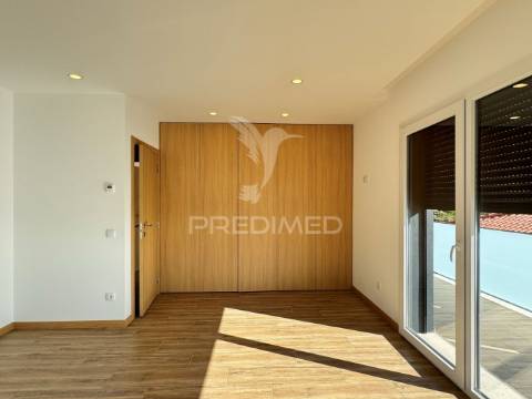 Moradia v4 nova e sofisticada em fátima