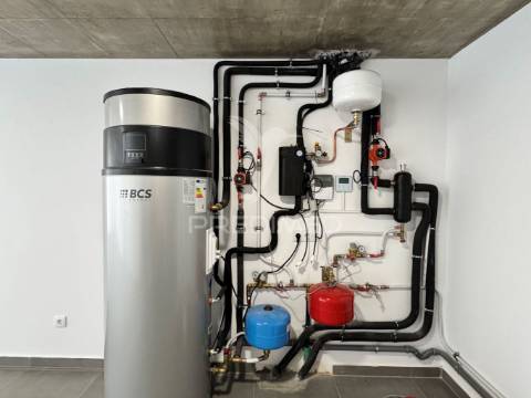 Moradia v4 nova e sofisticada em fátima