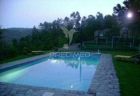 Quinta com campo de ténis, piscina e vistas espetaculares