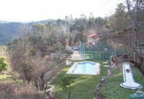 Quinta com campo de ténis, piscina e vistas espetaculares