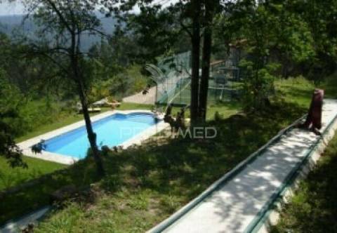 Quinta com campo de ténis, piscina e vistas espetaculares