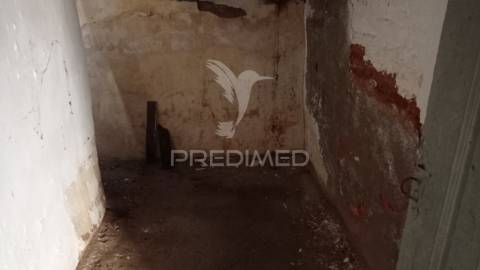 Casa típica do alentejo, longomel, pote de sor