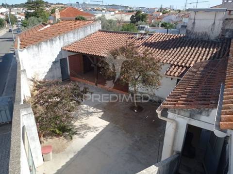 Habitação e comércio avis, portalegre.