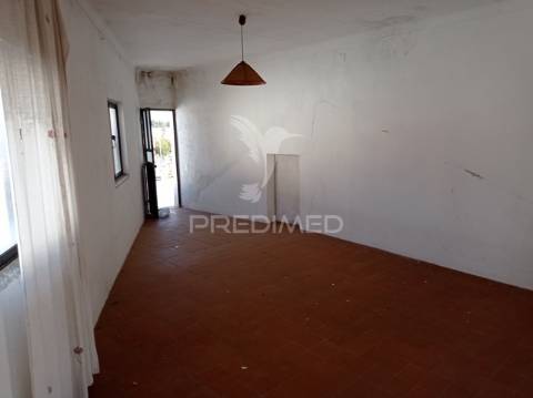 Habitação e comércio avis, portalegre.