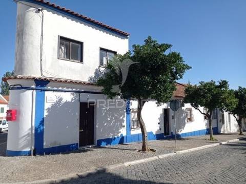 Habitação e comércio avis, portalegre.