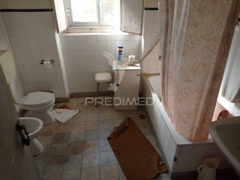 Casa apalaçada, avis