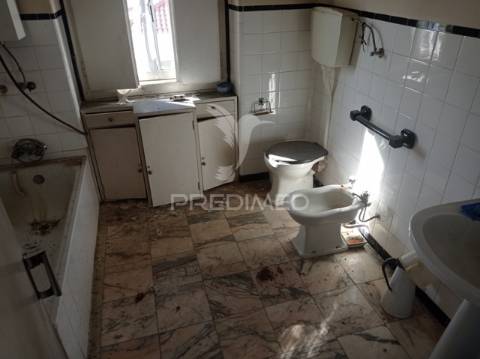 Casa apalaçada, avis