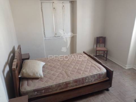 Casa apalaçada, avis