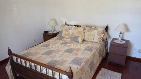 Moradia no campo nisa, portalegre